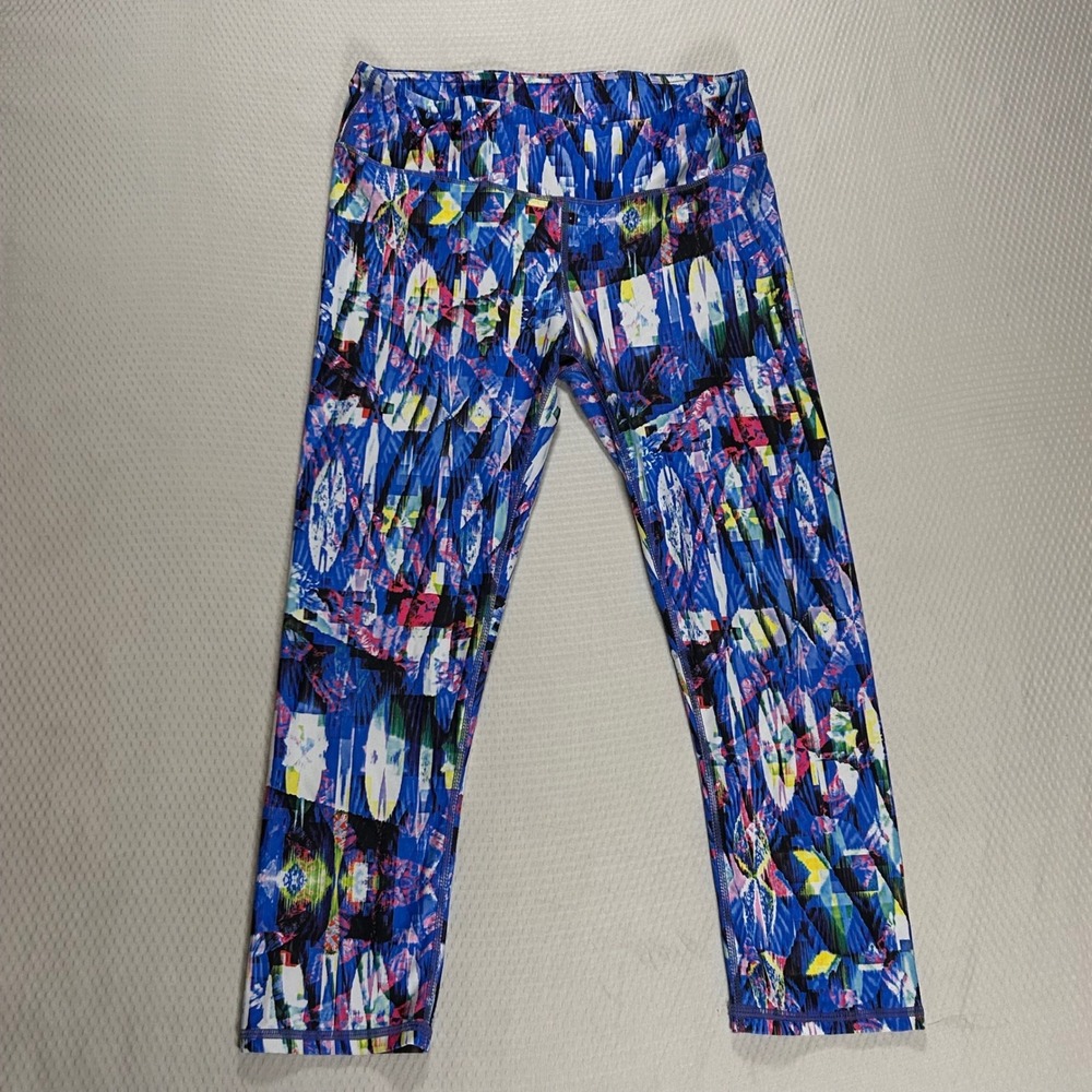 Fabletics Womens S Crop Capri Leggings Yoga Blue Geometric Abstract Print